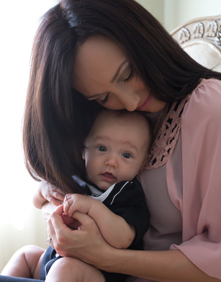 Maternity newborn baby picture 2
